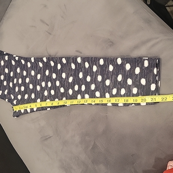 Outdoor Voices Workout Leggings Polka Dot Tech Sweat 3/4 Size S - Picture 12 of 12